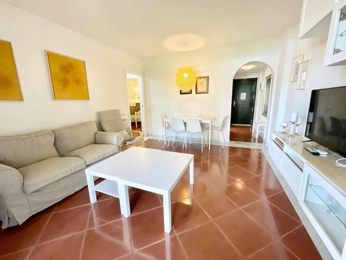 Apartment Residencial Alcaravan, - By Ac Real *