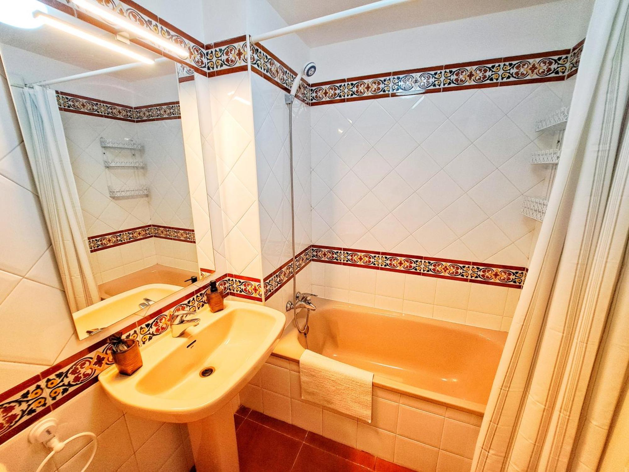 Residencial Alcaravan, - By Ac Real Apartment